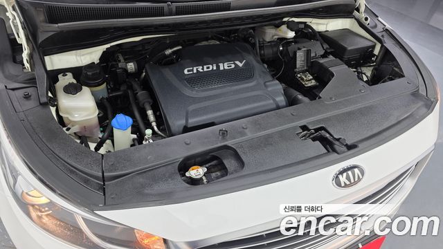 Kia Canival 2016 — photo 6