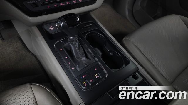 Kia Canival 2016 — photo 9