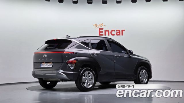 Hyundai Kona 2023 — photo 2