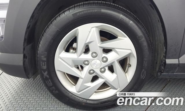 Hyundai Kona 2023 — photo 5