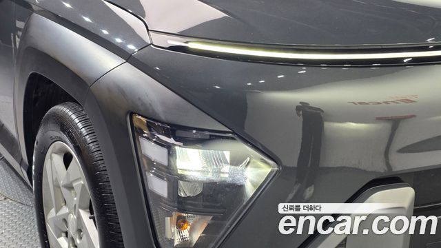 Hyundai Kona 2023 — photo 8