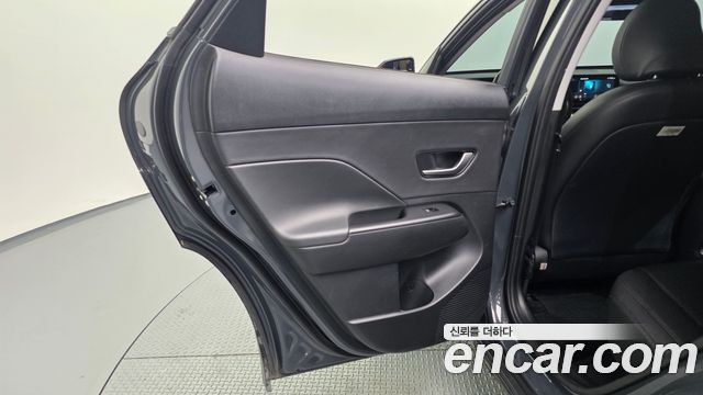 Hyundai Kona 2023 — photo 15