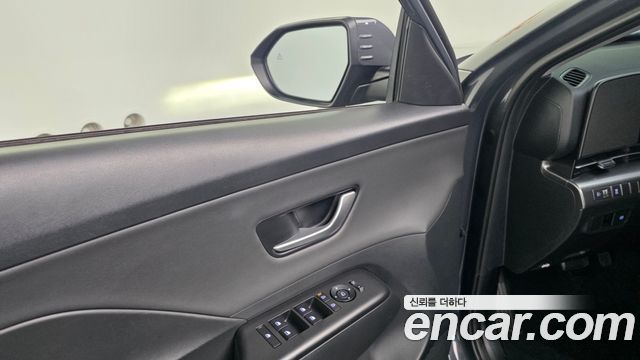 Hyundai Kona 2023 — photo 28