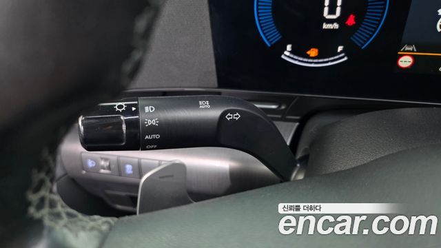 Hyundai Kona 2023 — photo 35