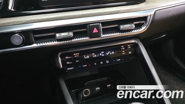 Kia K5 2020 — photo 23