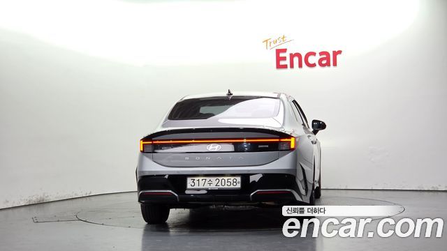 Hyundai Sonata 2025 — photo 4