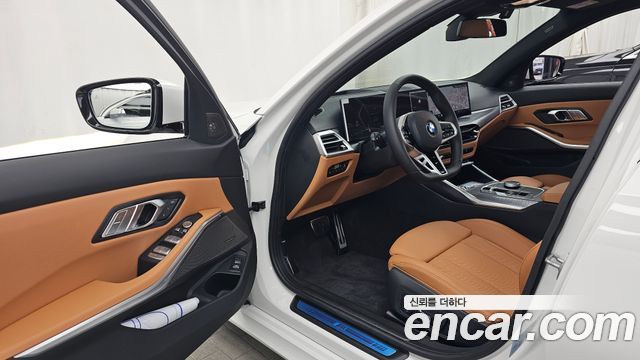 BMW 3-Series 2026 — photo 13