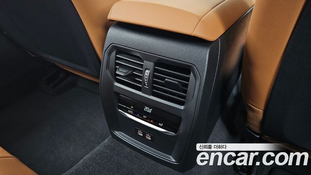 BMW 3-Series 2026 — photo 25