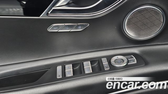 Genesis GV80 2020 — photo 12