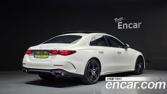 Mercedes-Benz E-Class 2026 — photo 2