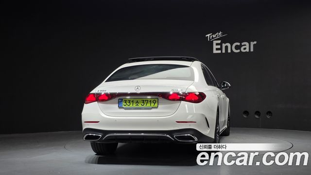 Mercedes-Benz E-Class 2026 — photo 4