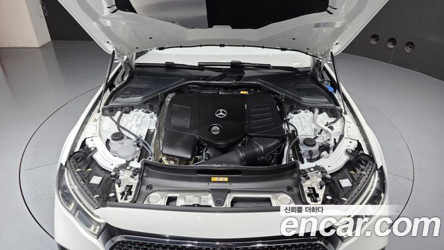 Mercedes-Benz E-Class 2026 — photo 6