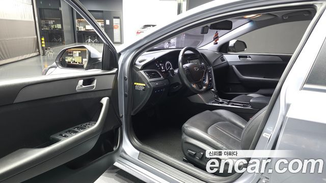 Hyundai Sonata 2016 — photo 13
