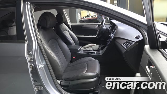 Hyundai Sonata 2016 — photo 17