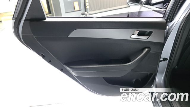Hyundai Sonata 2016 — photo 15