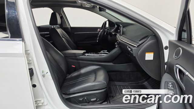 Hyundai Sonata 2020 — photo 16