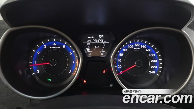 Hyundai AVANTE 2013 — photo 11
