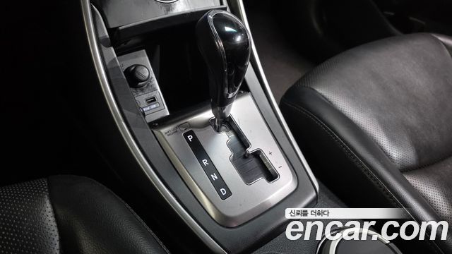 Hyundai AVANTE 2013 — photo 12
