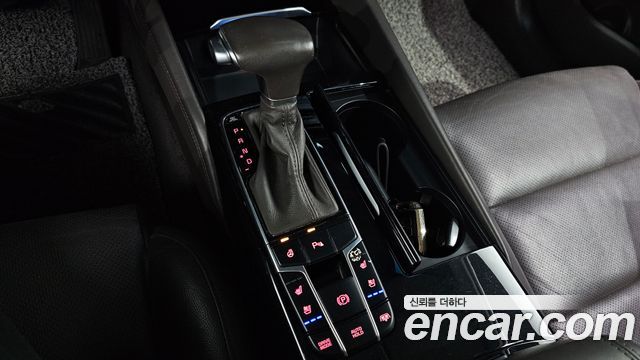 Kia K7 2017 — photo 12