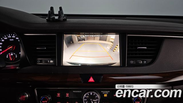 Kia K7 2017 — photo 21