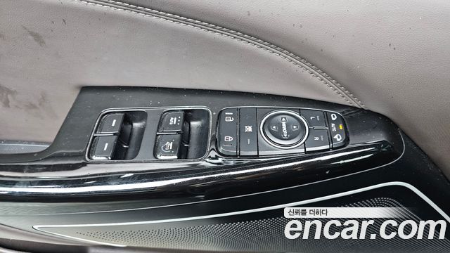 Kia K7 2017 — photo 23