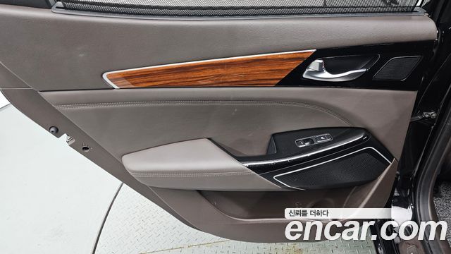 Kia K7 2017 — photo 15