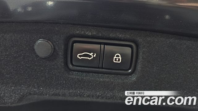 Kia K7 2017 — photo 35