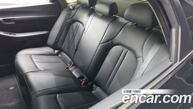 Hyundai Sonata 2022 — photo 28
