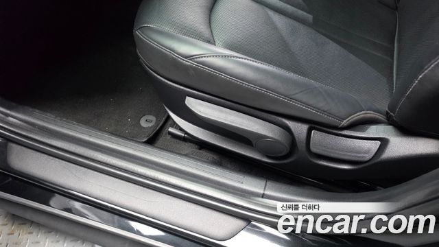 Hyundai Sonata 2022 — photo 32