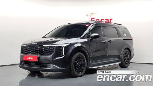 Kia Canival 2025 — photo 1