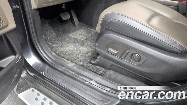 Kia Canival 2025 — photo 25