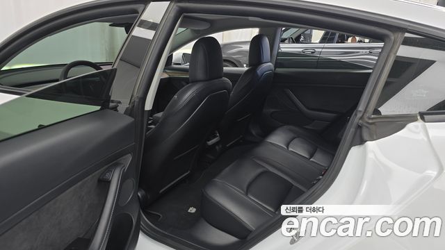 Tesla Model 3 2022 — photo 18