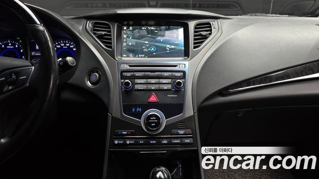Hyundai Grandeur 2015 — photo 20