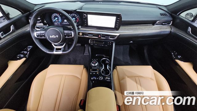 Kia K5 2023 — photo 10