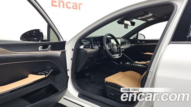 Kia K5 2023 — photo 13