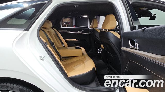 Kia K5 2023 — photo 18