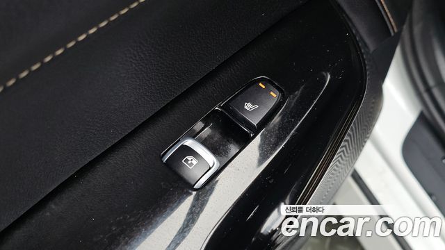 Kia K5 2023 — photo 31