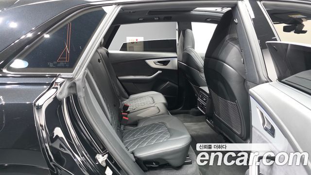 Audi Q8 2026 — photo 18