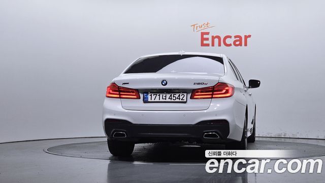 BMW 5-Series 2018 — photo 4