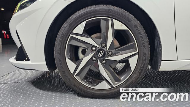Hyundai AVANTE 2021 — photo 5