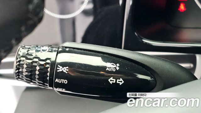 Hyundai AVANTE 2021 — photo 18