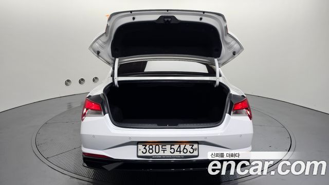 Hyundai AVANTE 2021 — photo 20