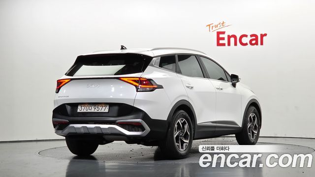 Kia Sportage 2023 — photo 2