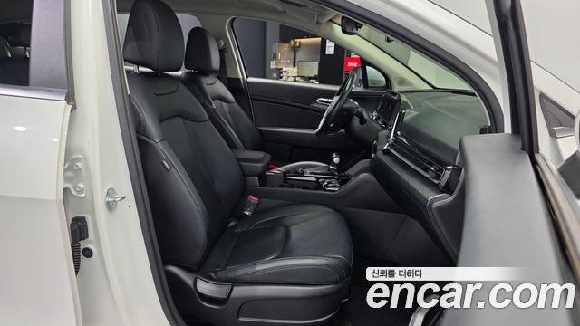 Kia Sportage 2023 — photo 17