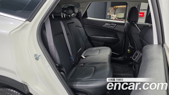 Kia Sportage 2023 — photo 18