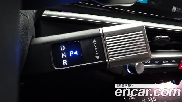 Hyundai Grandeur 2023 — photo 12