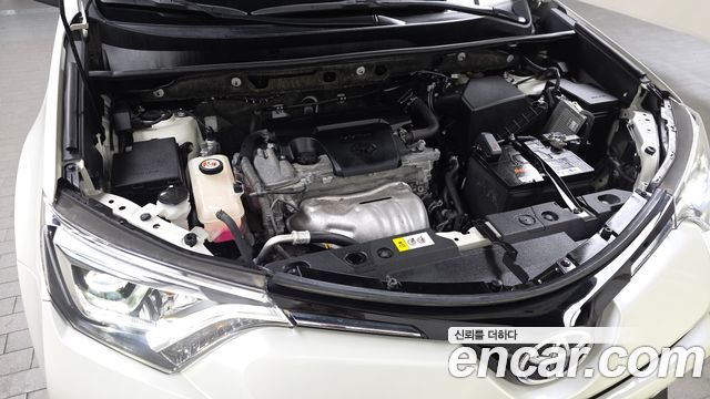 Toyota RAV4 2017 — photo 6