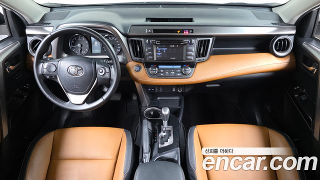 Toyota RAV4 2017 — photo 10