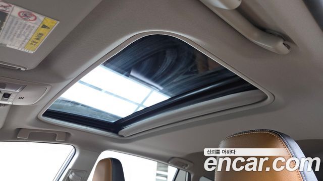 Toyota RAV4 2017 — photo 25