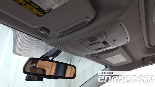Toyota RAV4 2017 — photo 27